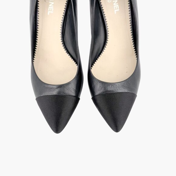 Chanel Cap Toe CC Kitten Pumps EU 38.5 US 7.5-8 Black Leather Pointed Low Heel - Picture 3 of 15